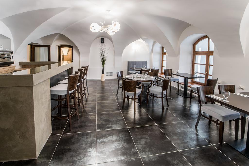 Hotel U Lva Bílina Екстериор снимка